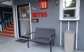 Metro Inn